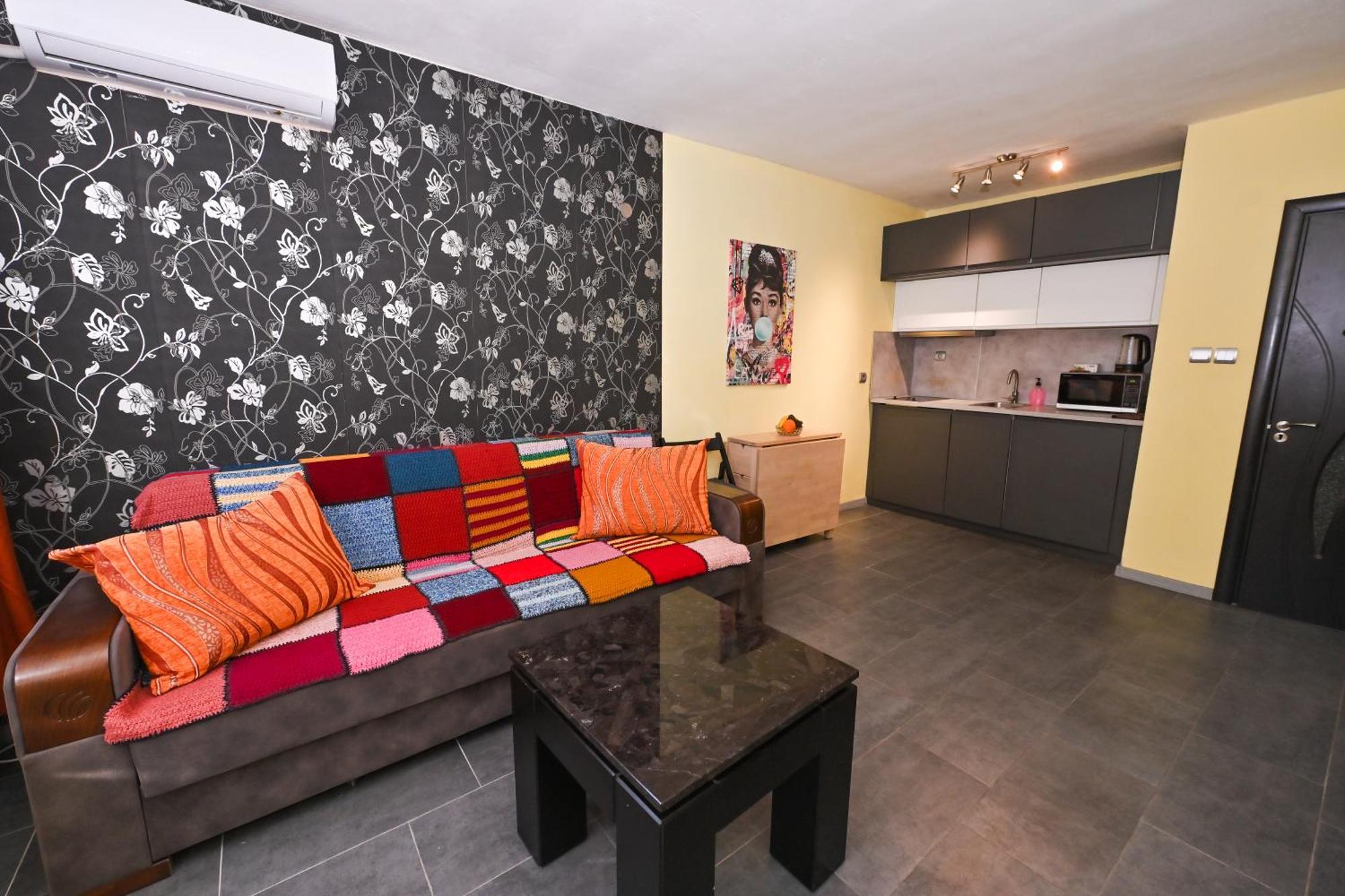 Eli Apartment Burgas Bagian luar foto