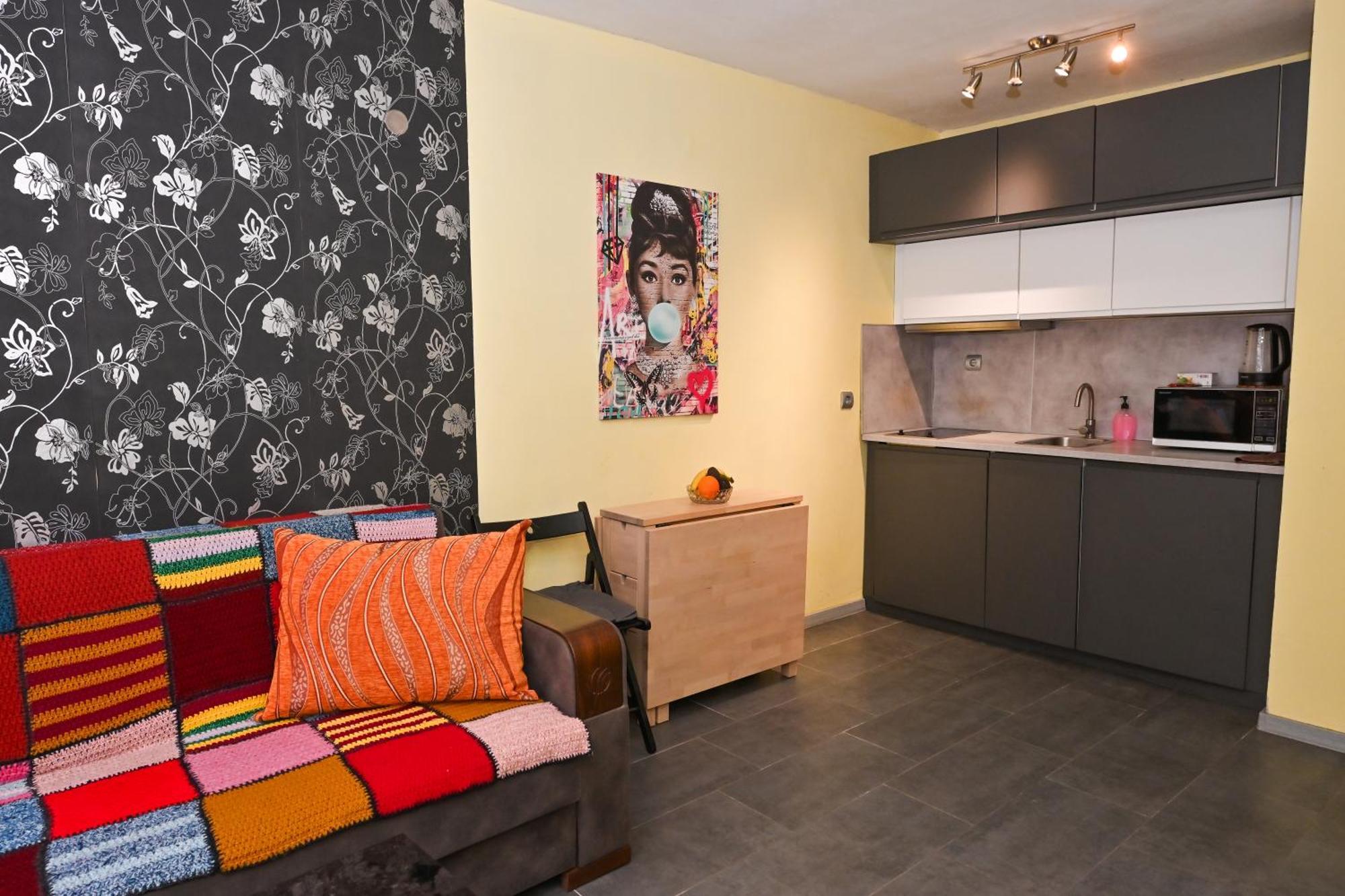 Eli Apartment Burgas Bagian luar foto